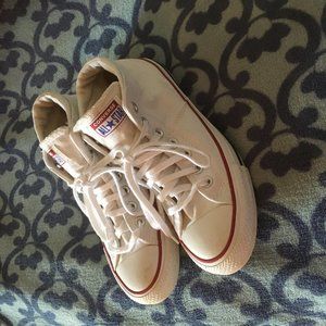 Chuck Taylor Converse High Tops